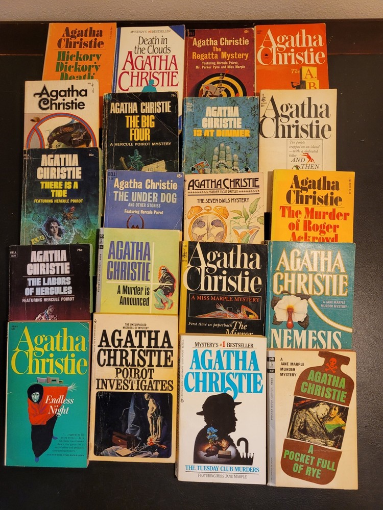 Vtg 1960s to 1970s. LOT OF 20 Paperback Books By Agatha Christie.