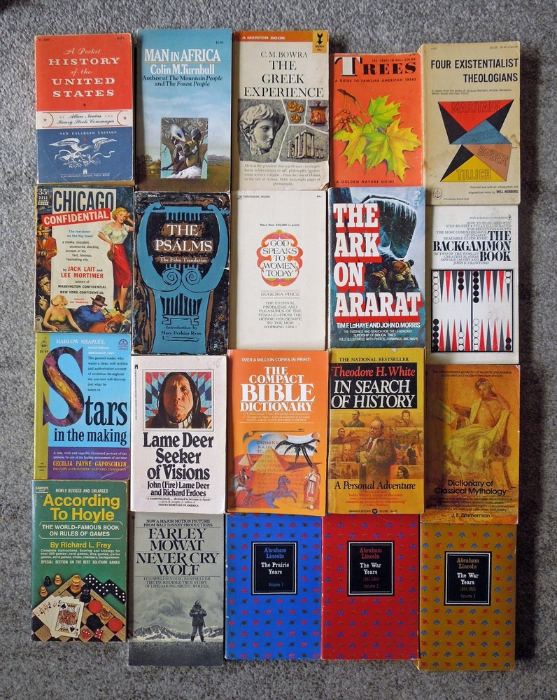 Lot of 37 Vintage Nonfiction Pocketbooks: Chicago Confidential, Never Cry Wolf +