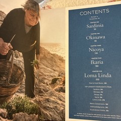 The Blue Zones Kitchen: 100 Recipes to Live to 100 Hardcover, Dan Buettner