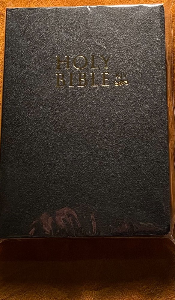 Holy Bible Old & New Testament King James Translation Greenbrier Inter. Co. NEW