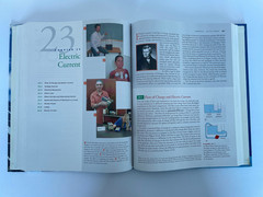 Conceptual Physics 12/ed