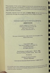 Cookbook Amber Waves Nebraska Junior League of Omaha 332 pages recipes 1983 VTG