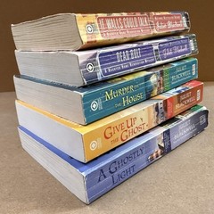 Lot of 5 Juliet Blackwell: Haunted Home Renovation Mystery #1-3, 6, 7 PB