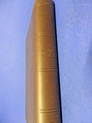The Holy Bible The Old & New Testament King James Version Red-Letter Edition EC