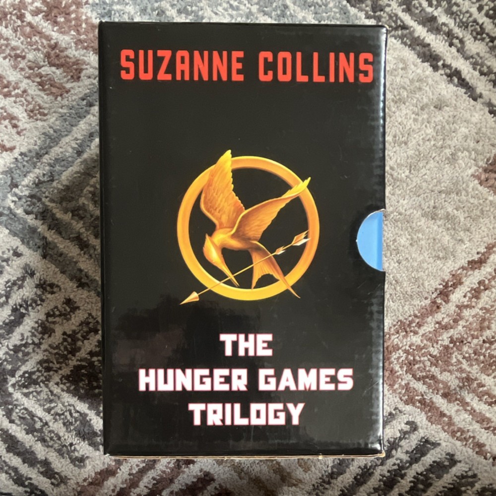 Suzanne Collins The Hunger Games Ser. Vol. 1 Hardcover Scholastic 2008 w/DJ