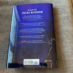 THE INTRUDER BY FREIDA McFADDEN – HARDCOVER w/ DUST JACKET – 2025