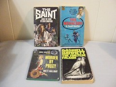 (4) VINTAGE MYSTERIES – different authors -Hamilton/Halliday plus pbs FREE SHIP