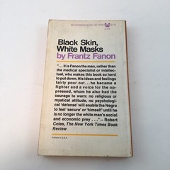 BLACK SKIN, WHITE MASKS FRANTZ FANON PB NF SCARCE