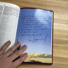 KJV | God Bless The USA Bible | President Donald Trump Bible | Damaged