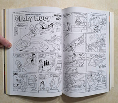 Harvey Comics Classics Volume 4: Baby Huey The Baby Giant Dark Horse Books 2008
