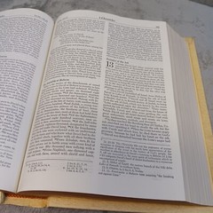 Holy Bible Fireside Family Edition NAB Catholic White Cover 1974-1975 1250+ Page
