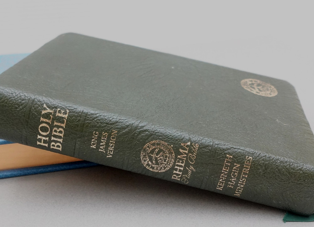 Rare Kenneth Hagin Ministries Rhema KJV Study Bible Calfskin Green by Cambridge