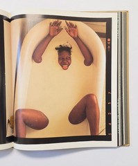 Annie Leibovitz: Photographs 1970-1990 First Editon Harcover Book Dust Cover
