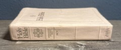 VINTAGE International Children’s Bible NCV Pink Leatherflex (1988) SEE PICS