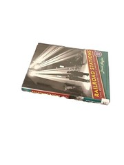 Railroad Stations: The Buildings That Linked the Nation – David Naylor Hardcover