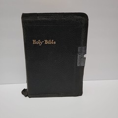 HOLY BIBLE National Bible Press Pronouncing Red Letter National
