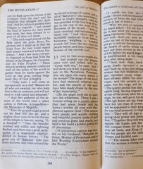 The Living Bible Large Print Brown Bonded Leather Red Letter Tyndale Pub 1984