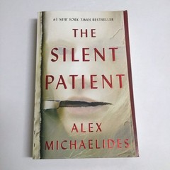 The Silent Patient by Alex Michaelides Paperback Book SIGNED AUTOGRAPHED Kristin