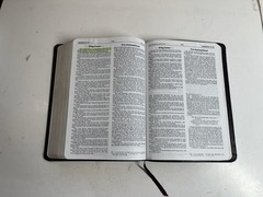 Zondervan 1985 NIV/KJV Parallel Bible Burgundy Bonded Leather (1984 NIV Text)