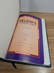 NELSON’S STUDENT BIBLE NEW KING JAMES VERSION By Larry Richards & Sue Richards