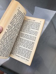 A Wrinkle in Time by Madeleine L’Engle 1976 vintage paperback Stranger Things