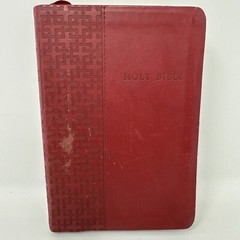 Compact Slimline Edition Holy Bible New Living Translation Tyndale House 6 1/4″