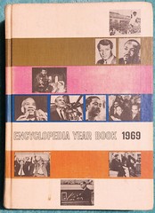 Grolier Encyclopedia Year Book 1969 Hardcover 512 Pages Of Highlights & History