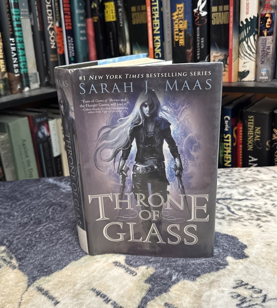 Throne of Glass – Sarah J Maas (Hardcover) Late Print, Original Cover, Ex-Lib.