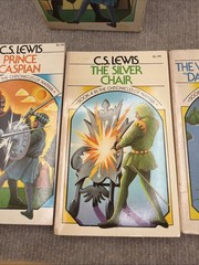 Vtg 1970’s The Chronicles of Narnia 6 Book Box Set C.S. Lewis Collier/Macmillian