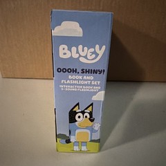 Bluey Oooh, Shiny! Interactive Book & 5-Sound Flashlight Set