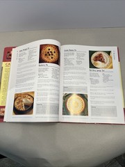 Cakes and Bakes 500 Martha Day 2006 Hardcover 256 Pages Recipe Book Baking Food