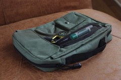 Bible Cover Large 6-1/4″ X 8″ Zippered Nylon Green – Fits Most Bibles