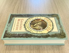 SIGNED (Wicked) OUT OF OZ by Gregory Maguire 1st Edition 1st Printing 2011 HCDJ