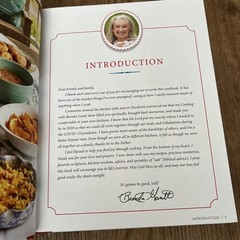 It’s Gonna Be Good Y’all by Hoffman Media; VERY GOOD, Fast Shipping