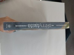 The Skinnytaste Cookbook by Gina Homolka Hardcover