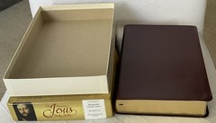 THE KNOWING JESUS STUDY BIBLE. NIB. Burgundy Leather. Free Shipping.