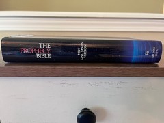 The Prophecy Edition Bible NKJV – 1985 Nelson – 403HC – Like New