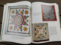 April 1974 The Magazine ANTIQUES All About KENTUCKY Quilts Anti-Bellum Interest