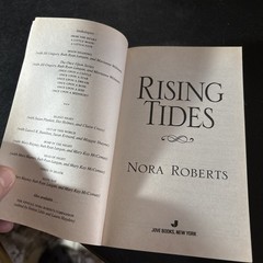 1998 „Rising Tides” Book by Nora Roberts – Used, 342 Pages, Paperback