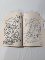 NOS Vintage 1999 Trick Or Treat Halloween Coloring & Activity Book 75 Pages New