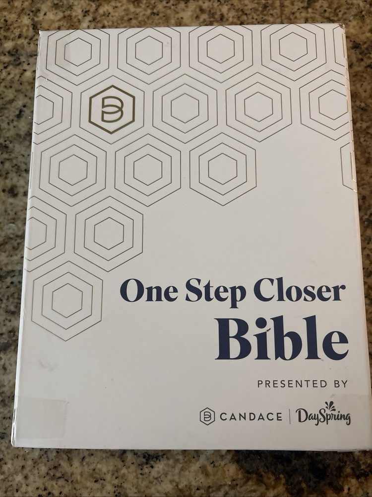 One Step Closer Bible NLT Navy Blue Candace Cameron Bure – Red Letter