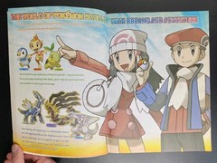 Pokémon Platinum Version The Official Strategy Guide Book 2009 w/ Map & Stickers