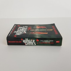 Hunger Games by Suzanne Collins – The Hunger Games Series Book #1 (Med PB 2009)