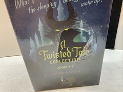 SEALED! Twisted Tale Collection : Box Set bt Liz Braswell (2018, Slipcased)