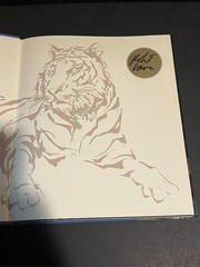 Vavra’s Cats by Robert Vavra (1986 Hardcover) First Edition 1st Print VG Signed