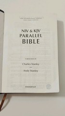 NIV, KJV, Parallel Bible, Large Print, Leathersoft, Navy/Tan.
