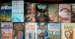 Science Fiction/Fantasy Paperback Books YOU PICK the Title-Some Vintage