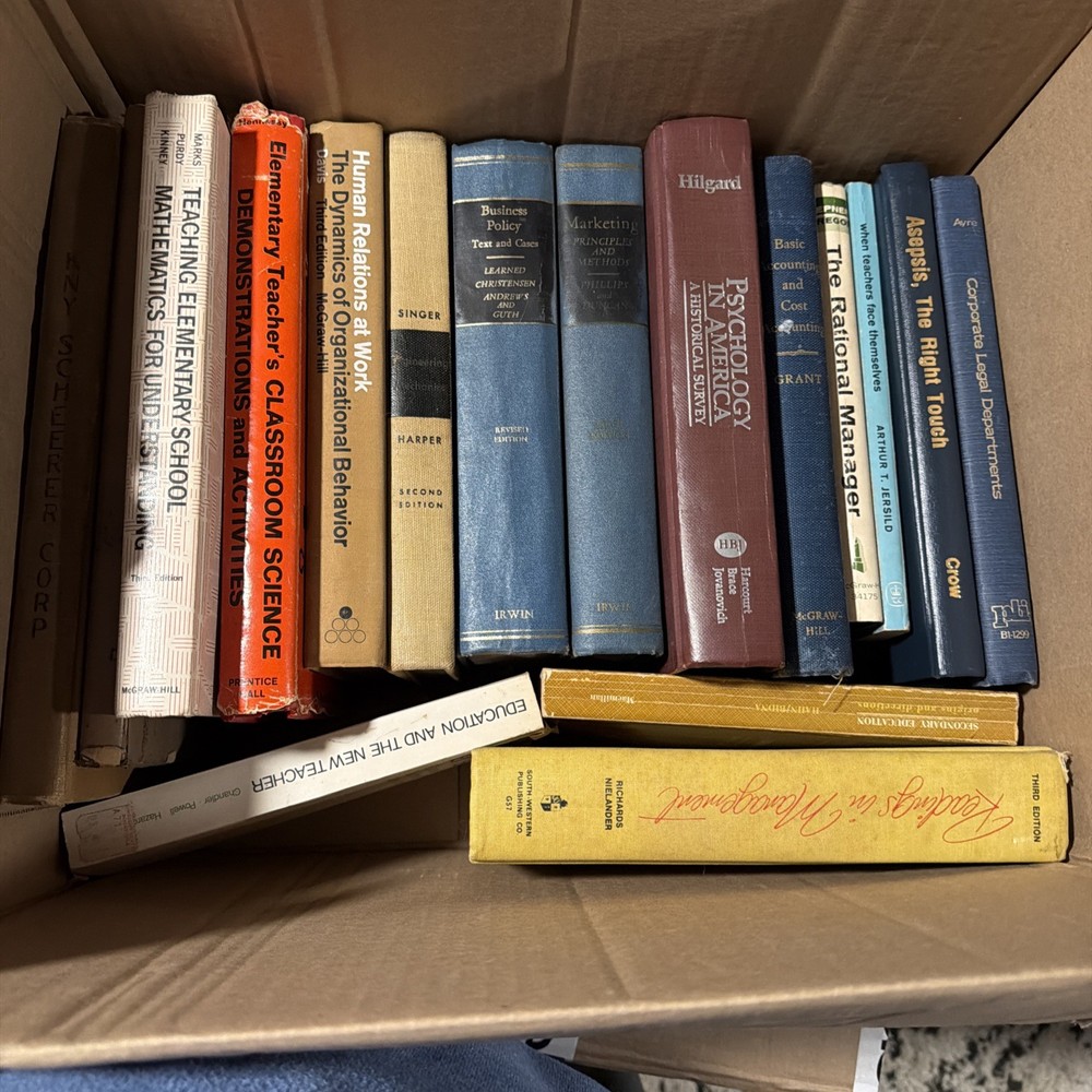 Bulk Lot Of 17 Assorted Medical Educational Teacher Business Law Lawyer Books
