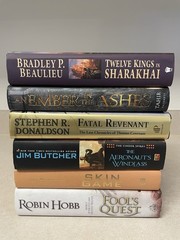 Lot of 6 Fantasy HC Books Jim Butcher Robin Hobb Sabaa Tahir Donaldson Beaulieu
