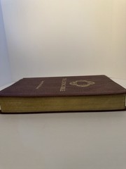 The Living Bible Large Print Red Letter Burgundy Leather Tyndale 1986